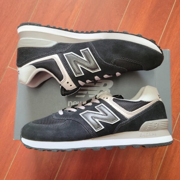 New Balance 574 - Black White - Picture 1 of 7